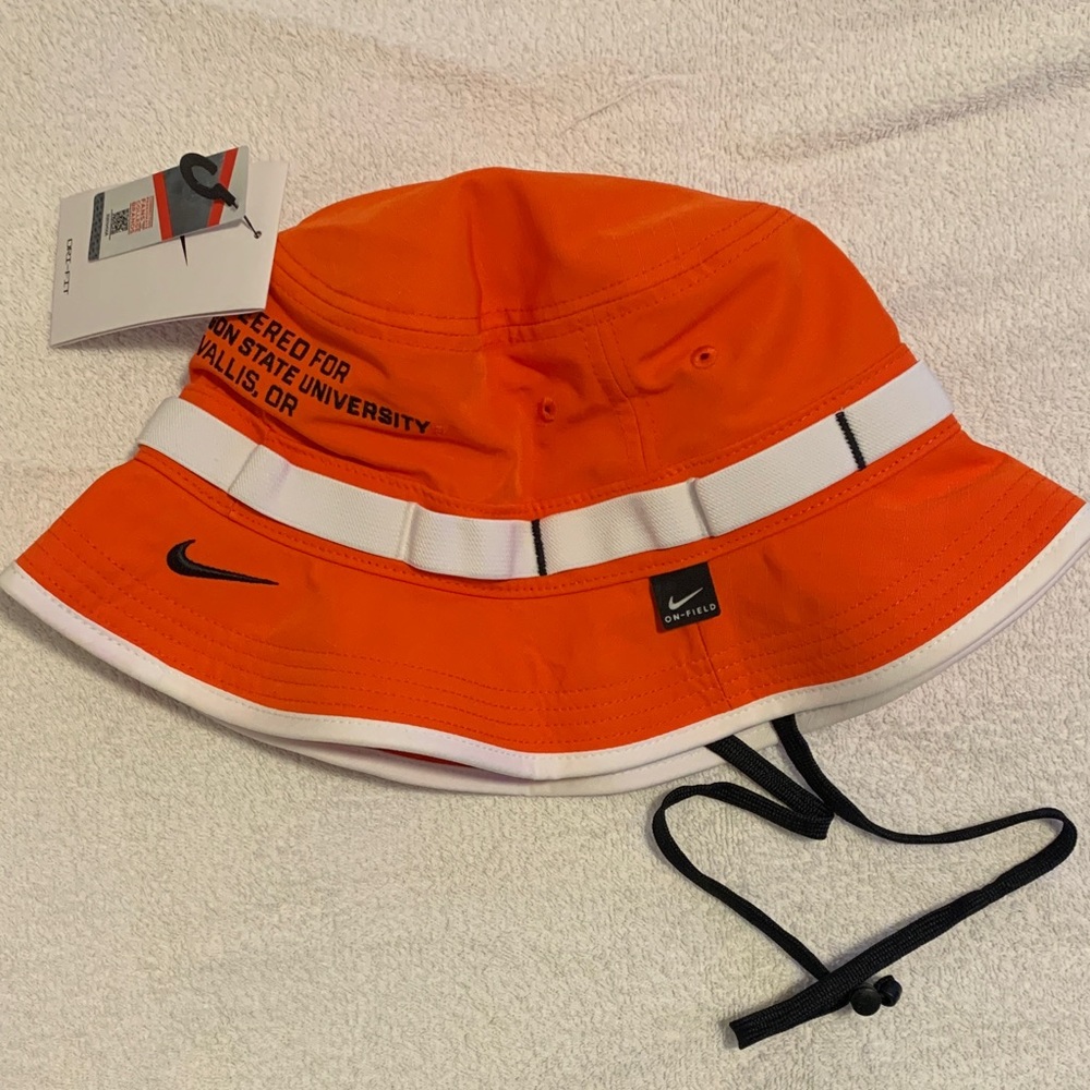 Nike Oregon state adult apex bucket hat! NWT size medium
